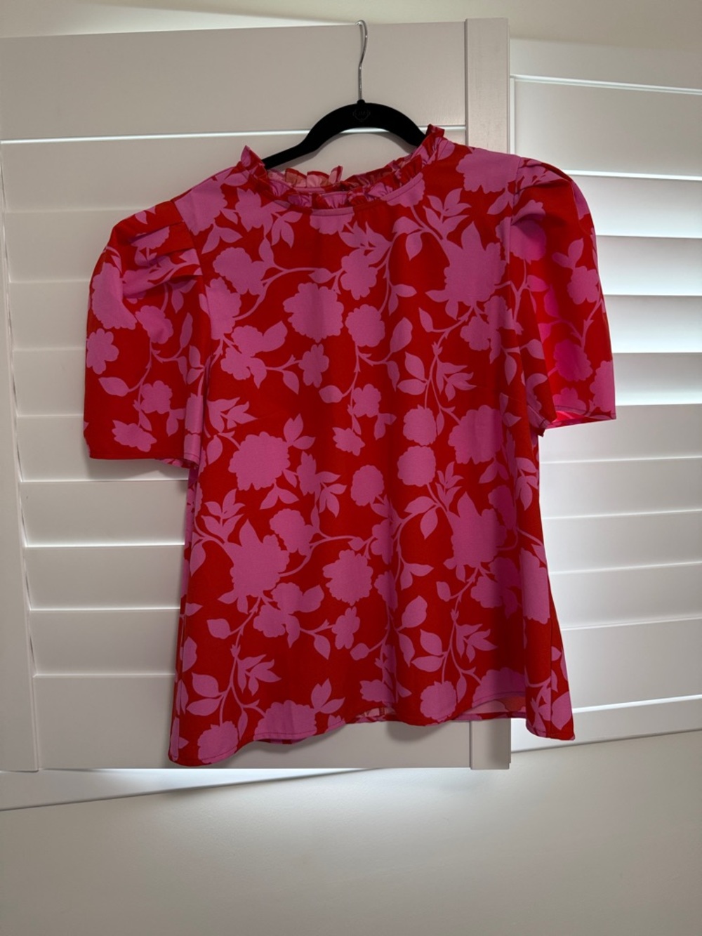 Sugarlips Women's Pink Floral Puff Sleeve Top - Red & Pink
